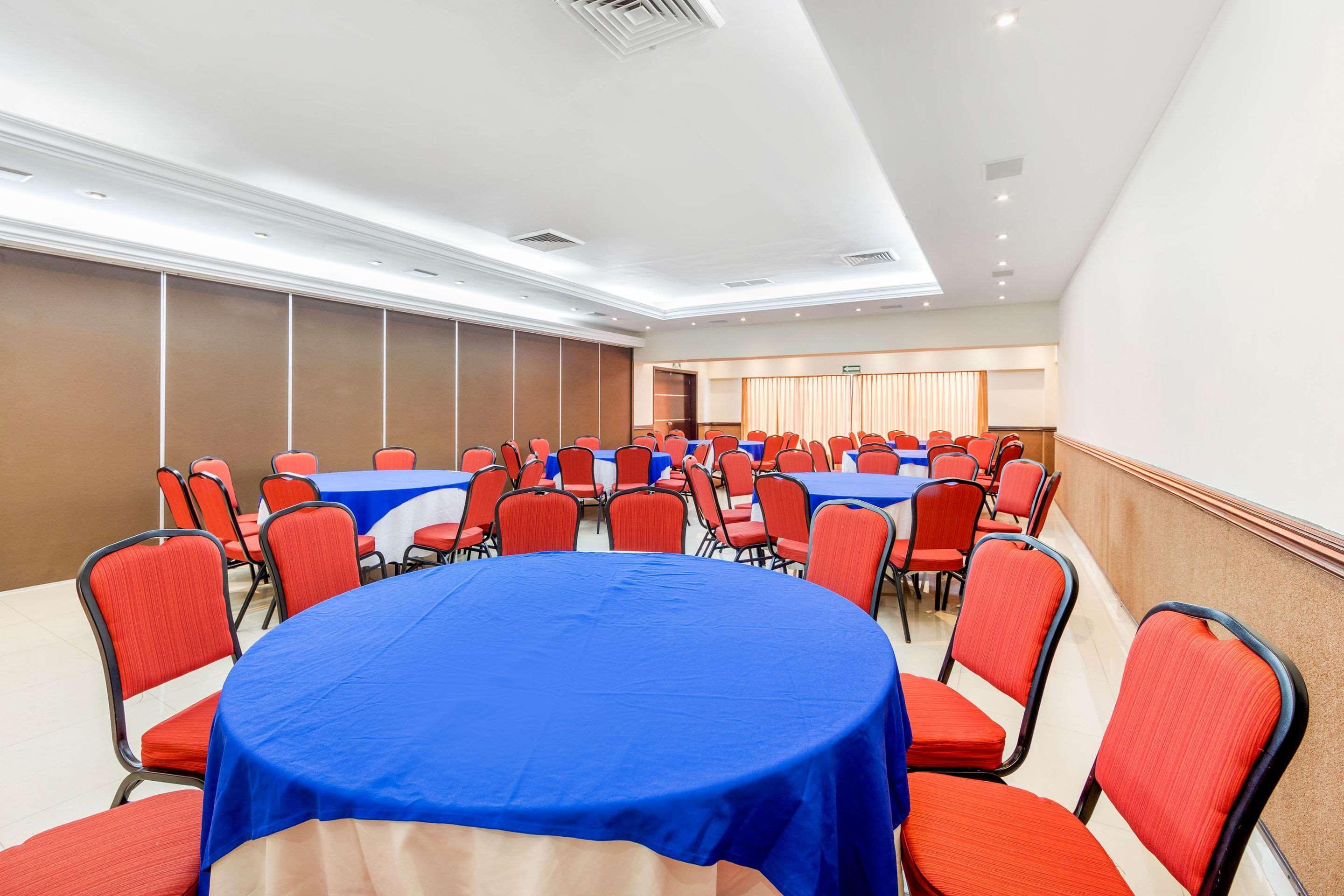 Quality Inn Tuxtla Gutiérrez Exteriör bild