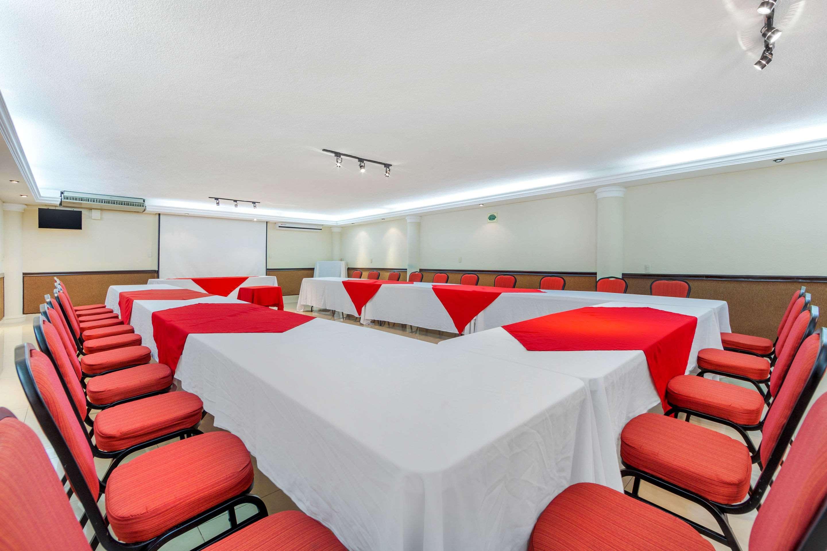 Quality Inn Tuxtla Gutiérrez Exteriör bild