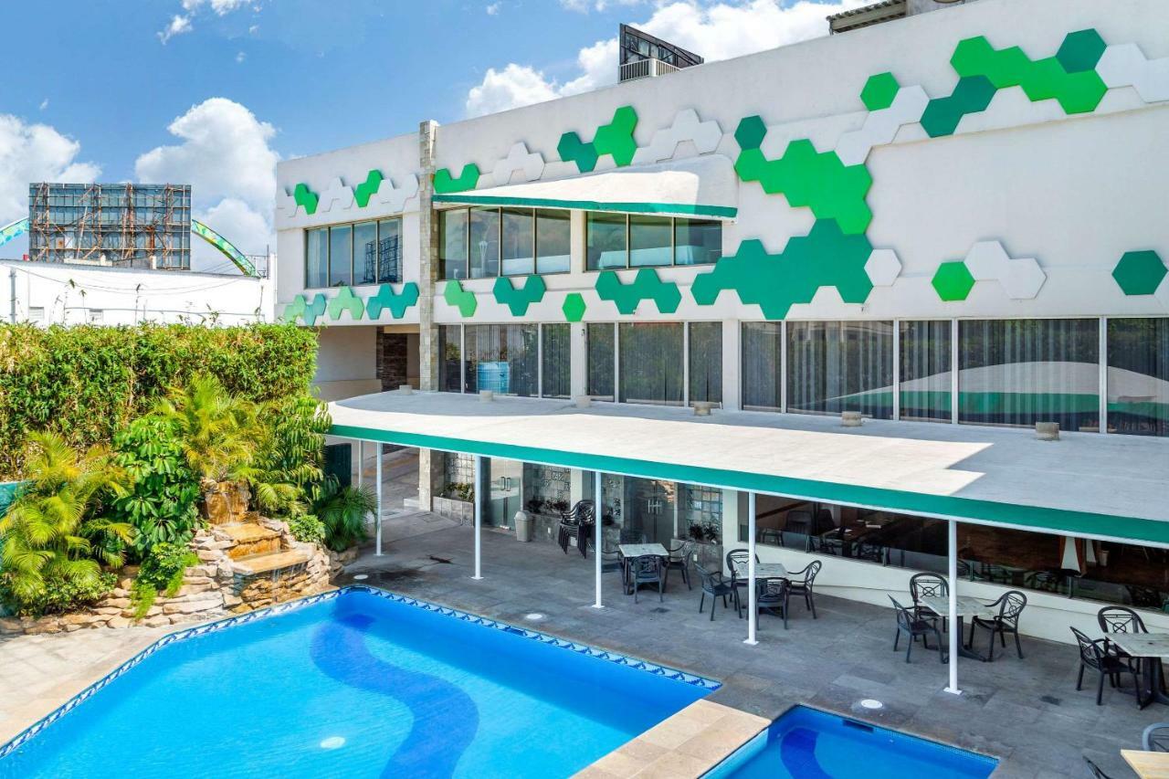 Quality Inn Tuxtla Gutiérrez Exteriör bild